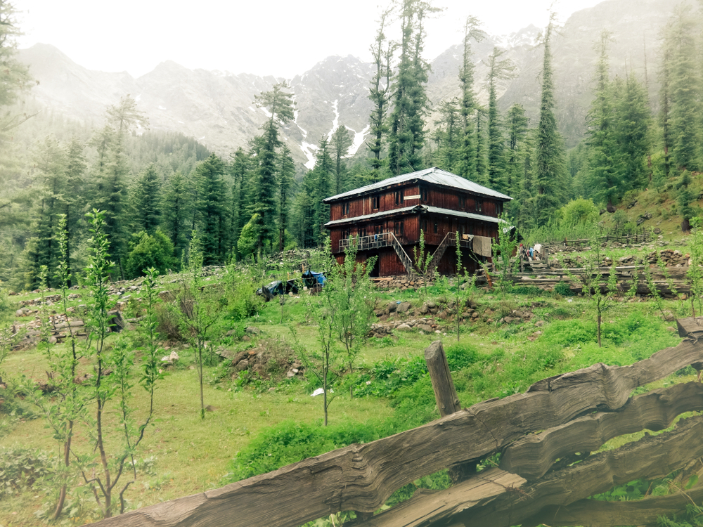 Sustainable Home Features in 2025: Solar, Water Conservation, and Climate Resilience Blog Image Banner