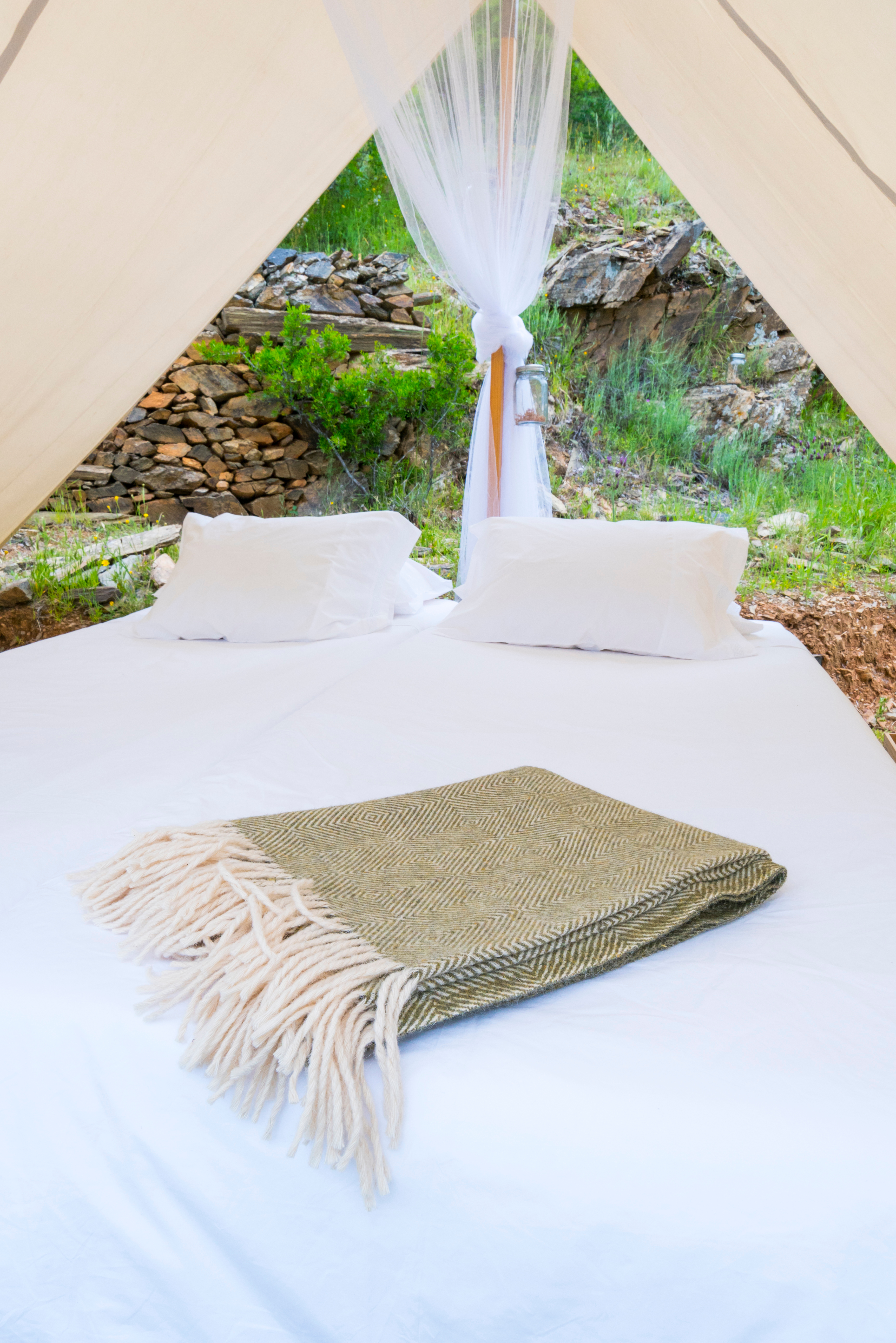 Discover Luxurious Glamping Spots in Texas: Experience the Outdoors with Comfort and Style Blog Image Banner